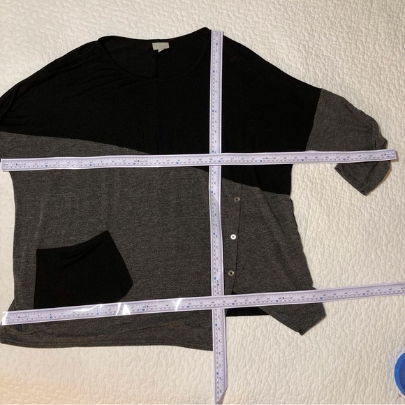 Zim & Zoe Colorblock Knit Top | Lightweight Sweater | 3/4 Sleeves - Picture 4 of 11